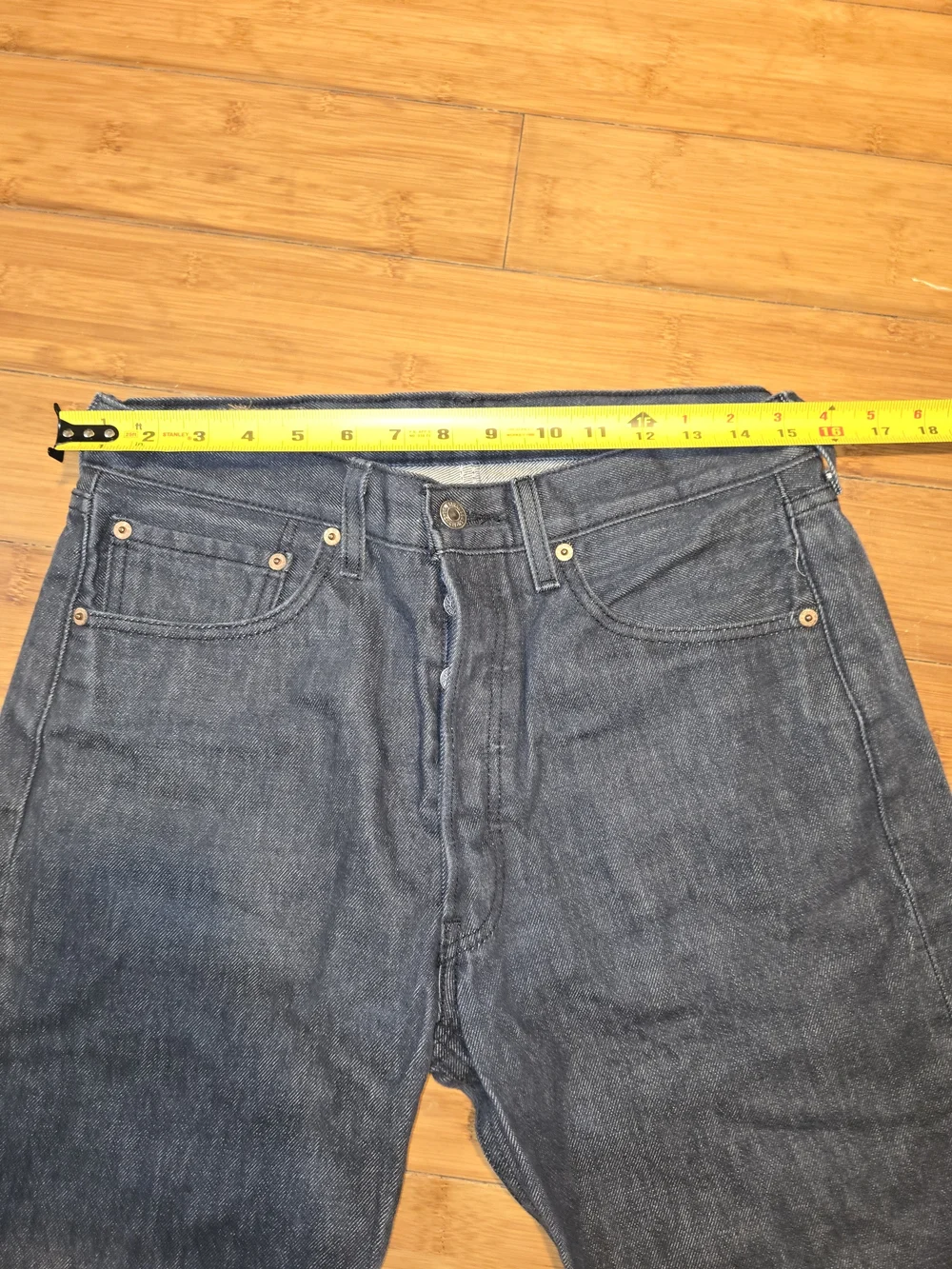 Levis 501 Jeans Mens 32x32 Black Charcoal Wash Button Fly Straight Leg Stretch